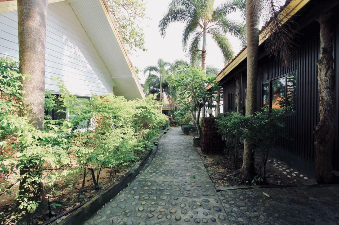 Adang Island Resort Koh Lipe Exterior photo